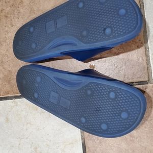 (4×$25) Steve madden. Sandals